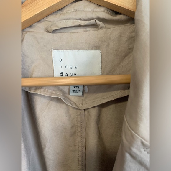 A new day trench coat - Picture 3 of 4
